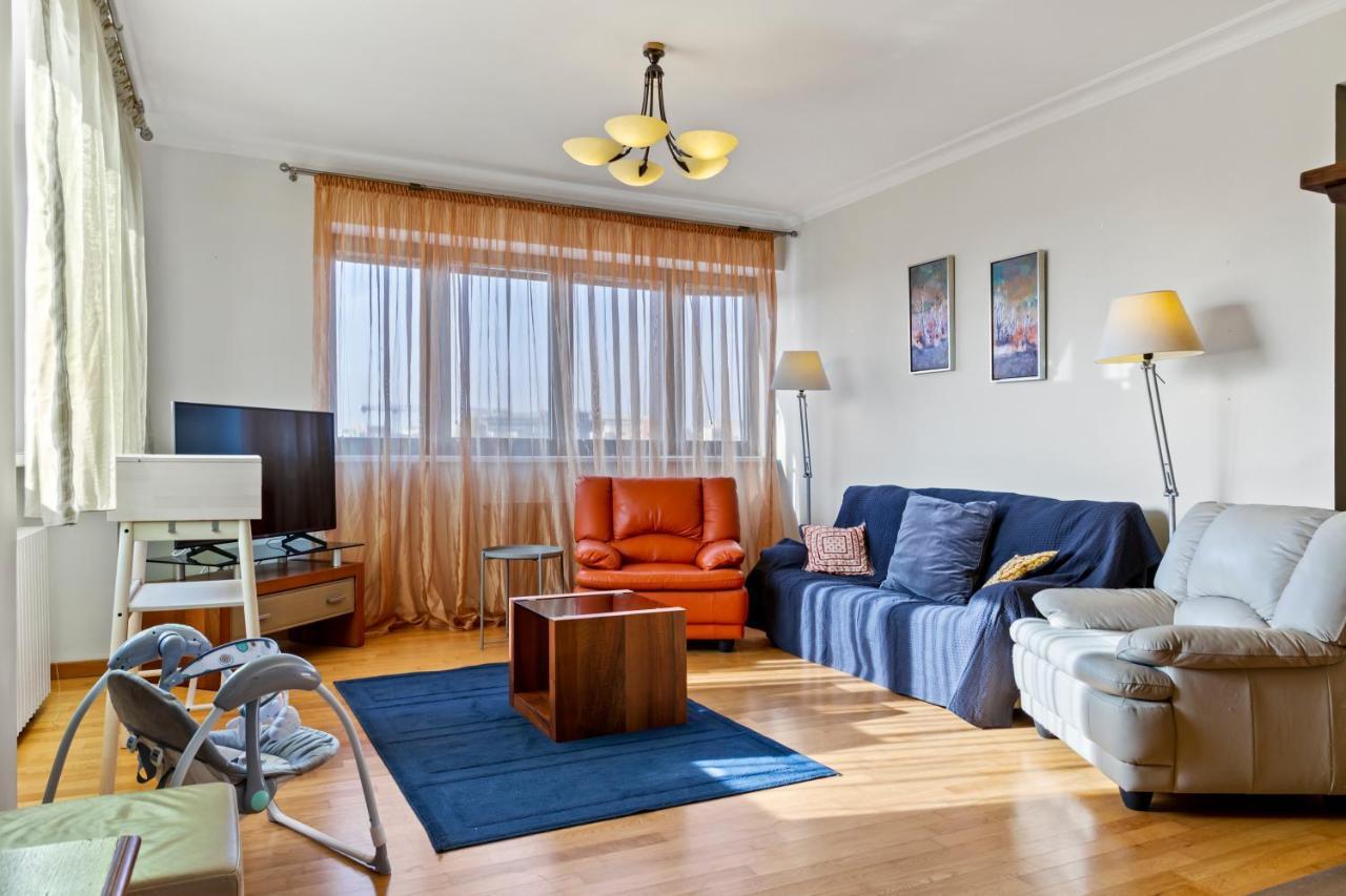 בוקרשט 125 Sqm Family Friendly With Kids Room מראה חיצוני תמונה