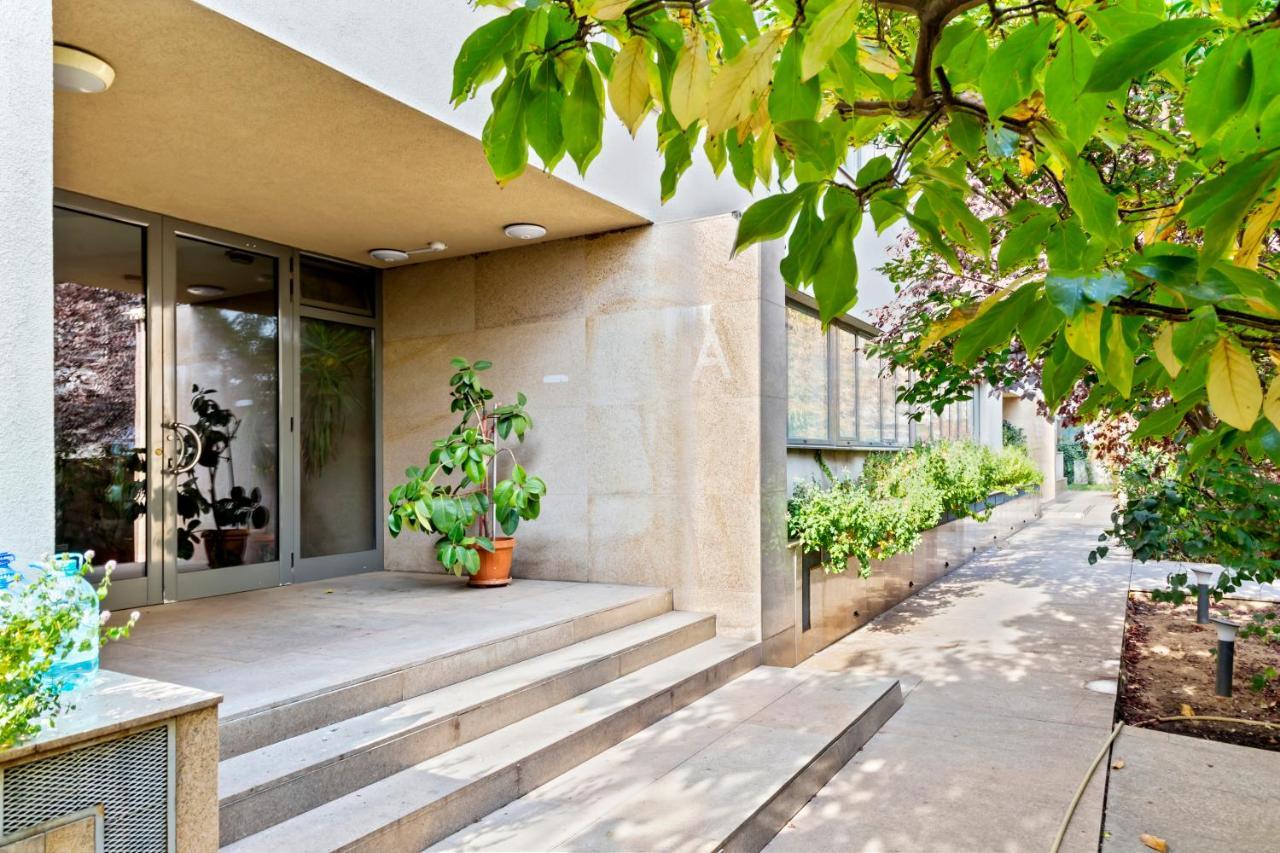 בוקרשט 125 Sqm Family Friendly With Kids Room מראה חיצוני תמונה
