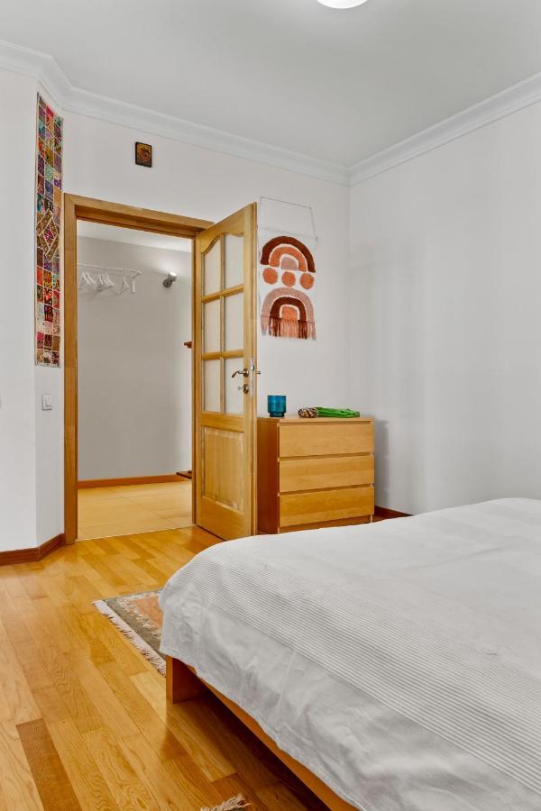 בוקרשט 125 Sqm Family Friendly With Kids Room מראה חיצוני תמונה